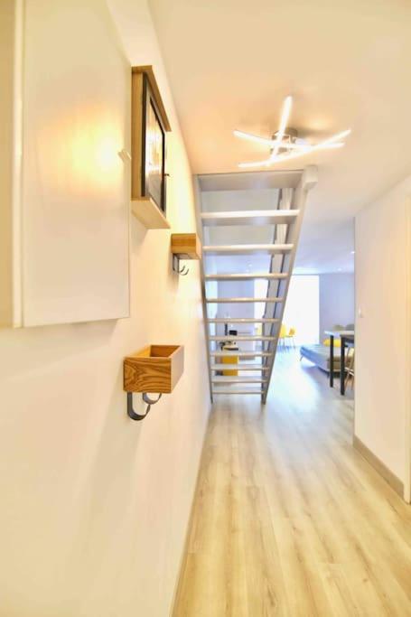 Super logement, 2 chambres, vue mer et piscine La Seyne-sur-Mer Extérieur photo