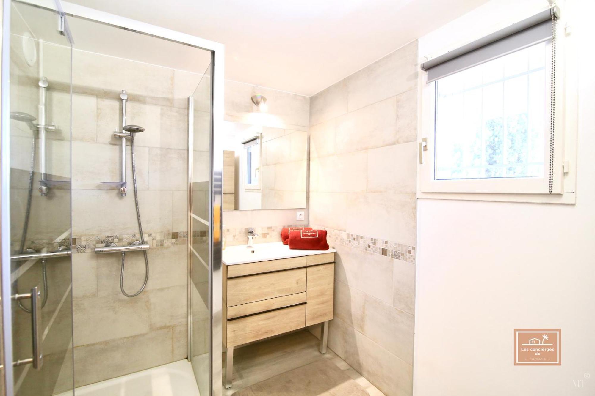 Super logement, 2 chambres, vue mer et piscine La Seyne-sur-Mer Extérieur photo